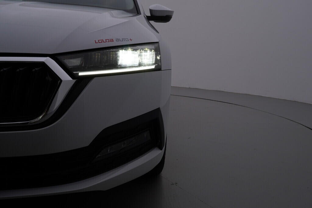 OV190V08353_40.webp_OCTAVIA  2.0 TDI 85 kW manuál, DPH