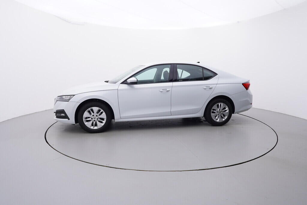 OV190V08354_11.webp_OCTAVIA Ambition 2.0 TDI 85 kW manuál, DPH