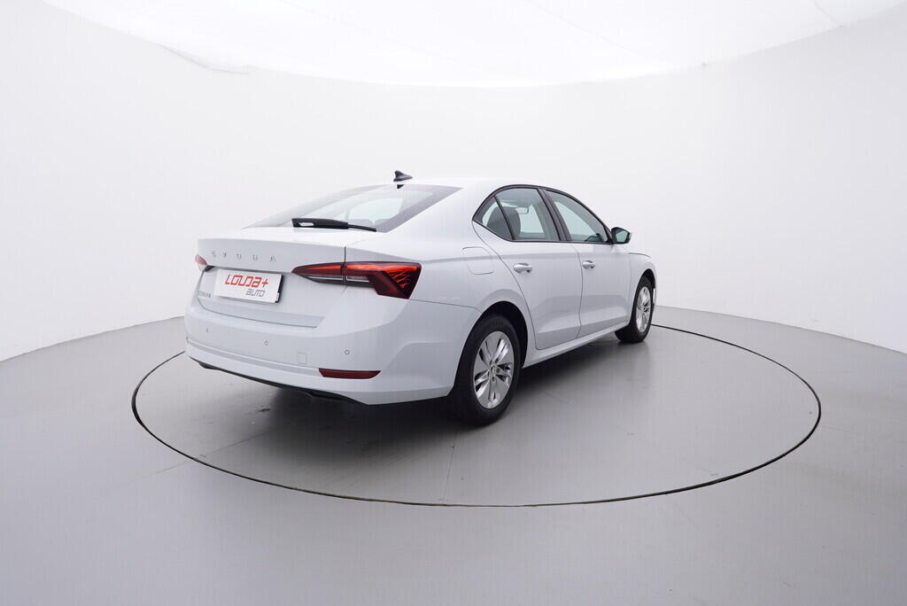 OV190V08354_14.webp_OCTAVIA Ambition 2.0 TDI 85 kW manuál, DPH