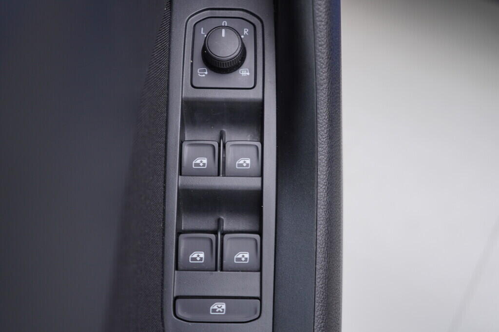 OV190V08355_20.webp_KAMIQ Monte Carlo 1.0 TSI 81 kW automat, DPH