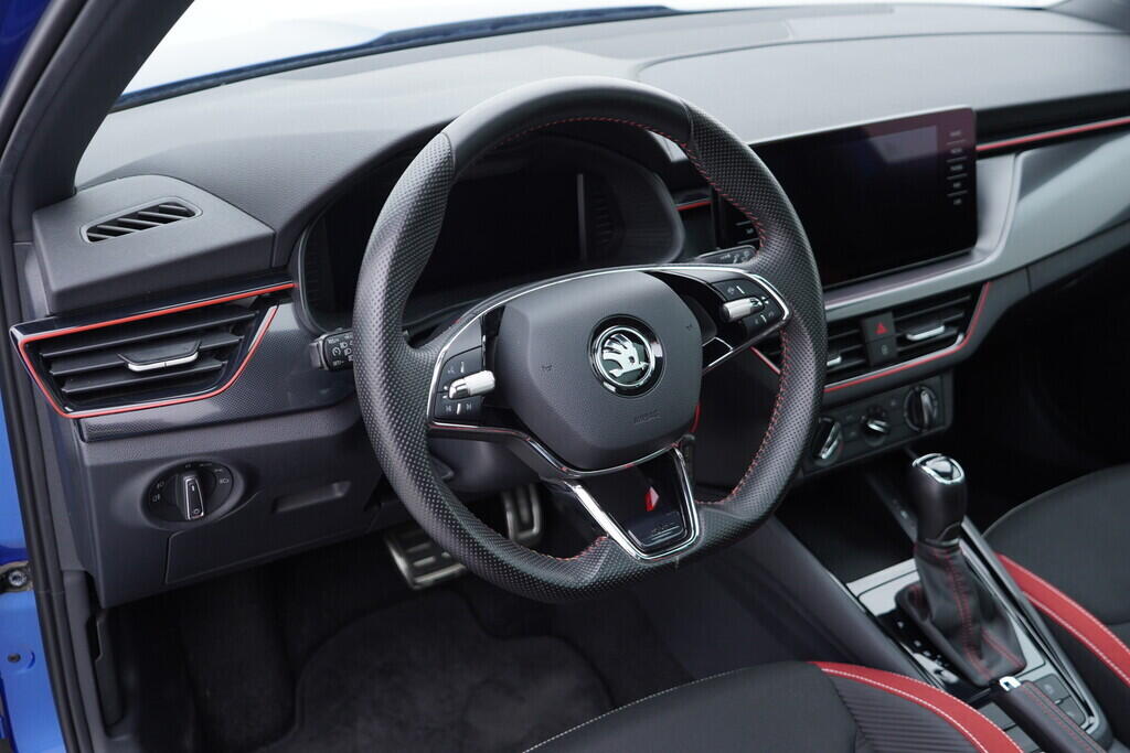 OV190V08355_21.webp_KAMIQ Monte Carlo 1.0 TSI 81 kW automat, DPH