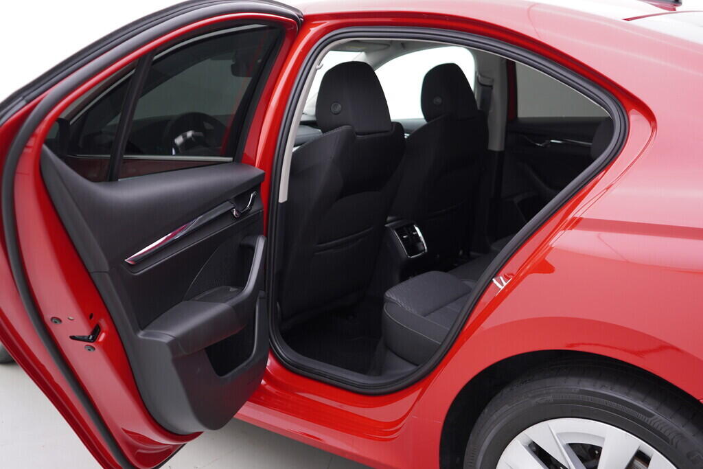 OV190V08356_33.webp_OCTAVIA Style 1.5 TSI 110 kW automat, DPH