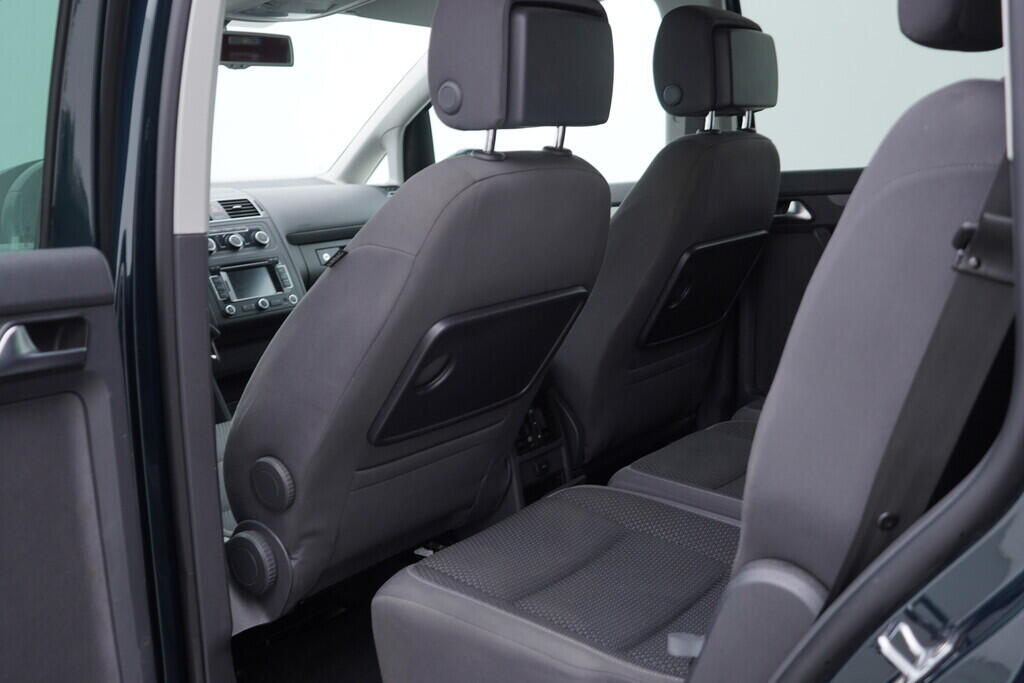 OV190V08357_33.webp_TOURAN Comfortline 2.0 TDI 103 kW manuál