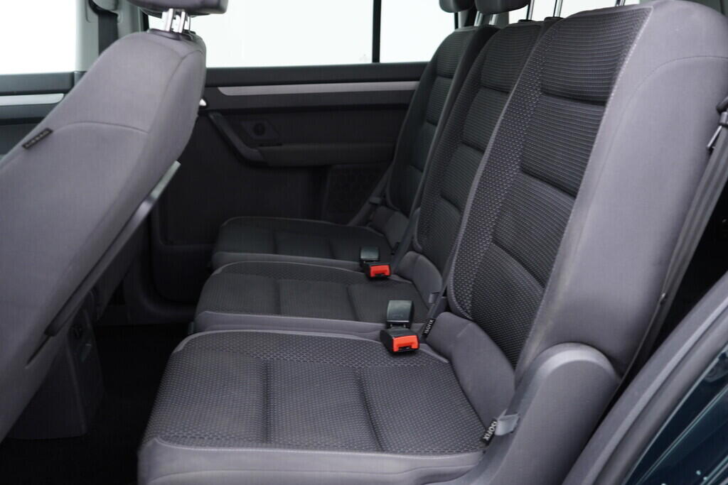 OV190V08357_35.webp_TOURAN Comfortline 2.0 TDI 103 kW manuál