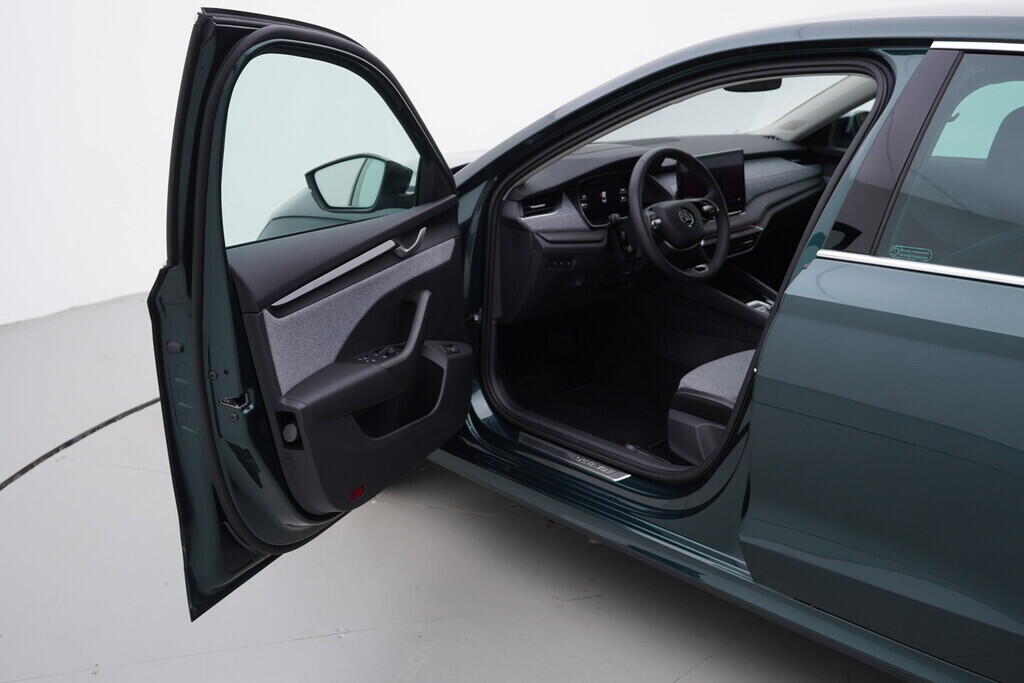 OV190V08359_18.webp_OCTAVIA Top Selection 2.0 TDI 110 kW automat, DPH