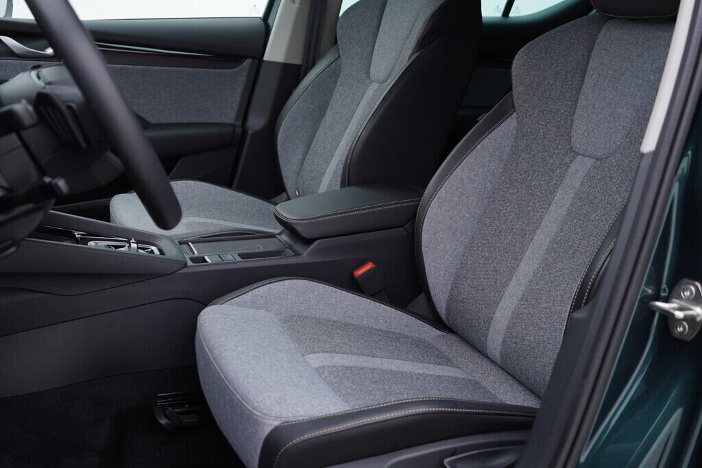 OV190V08359_23.webp_OCTAVIA Top Selection 2.0 TDI 110 kW automat, DPH