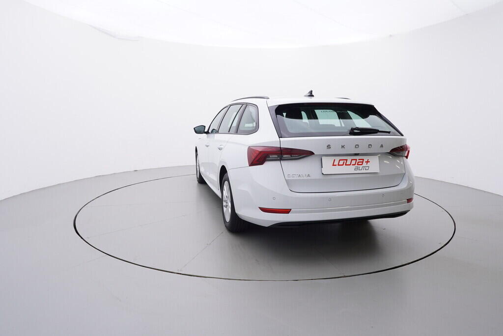 OV190V08360_13.webp_OCTAVIA Bussines 2.0 TDI 85 kW automat, DPH