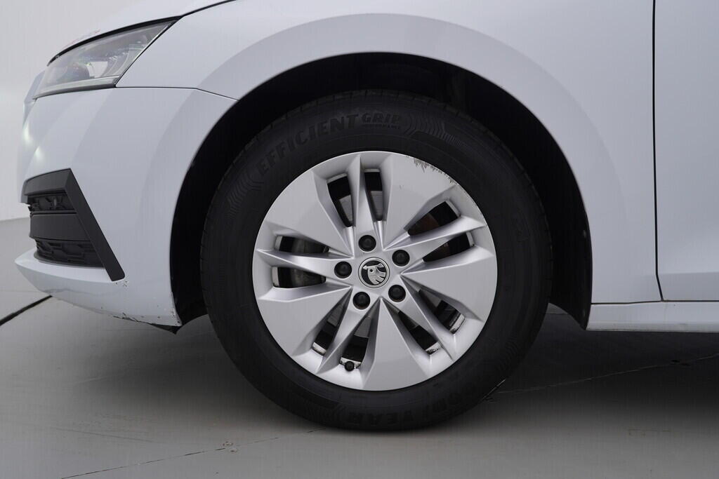 OV190V08360_40.webp_OCTAVIA Bussines 2.0 TDI 85 kW automat, DPH