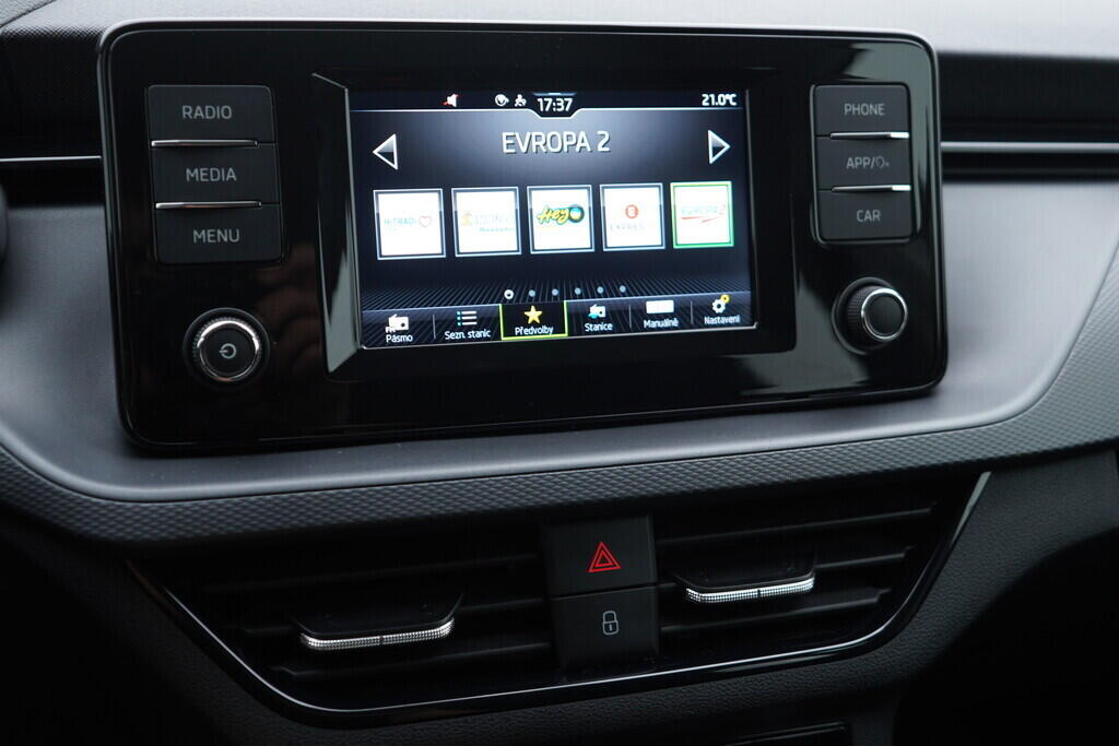 OV190V08365_28.webp_SCALA Ambition 1.0 TSI 81 kW manuál, DPH