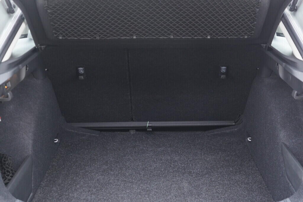 OV190V08365_35.webp_SCALA Ambition 1.0 TSI 81 kW manuál, DPH