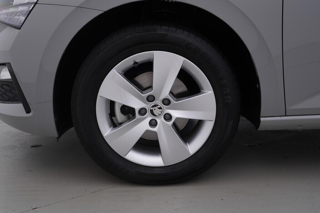 OV190V08365_37.webp_SCALA Ambition 1.0 TSI 81 kW manuál, DPH