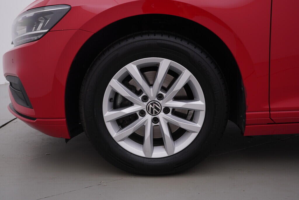 OV190V08368_40.webp_PASSAT Business 2.0 TDI 110 kW manuál, DPH
