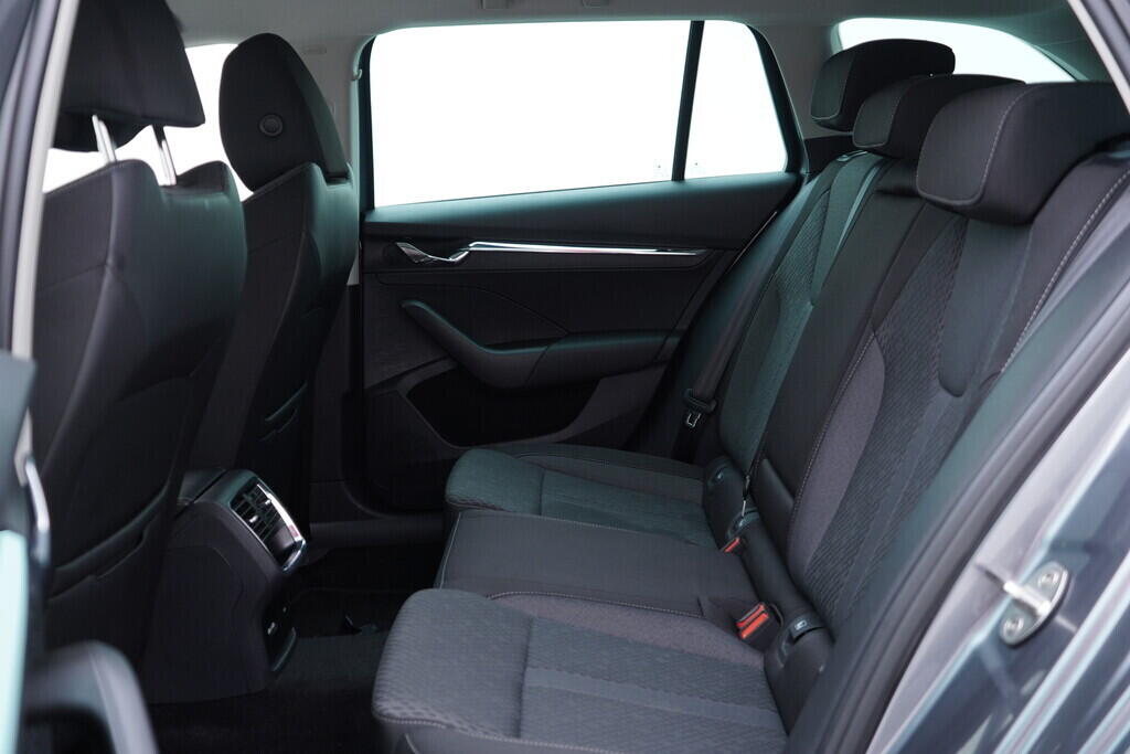 OV190V08374_39.webp_OCTAVIA Style 2.0 TDI 110 kW manuál, DPH