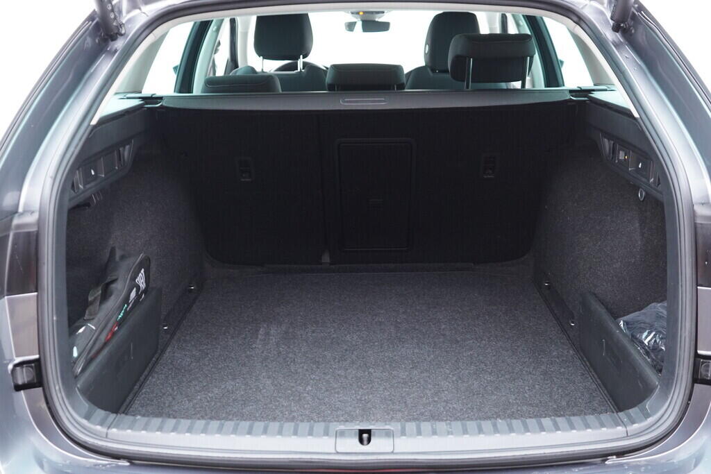 OV190V08374_41.webp_OCTAVIA Style 2.0 TDI 110 kW manuál, DPH