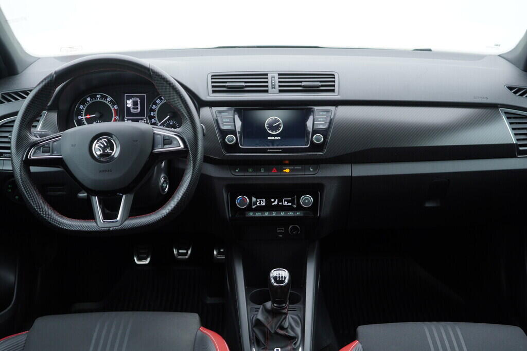 OV190V08383_26.webp_FABIA Monte Carlo 1.0 TSI 81 kW manuál