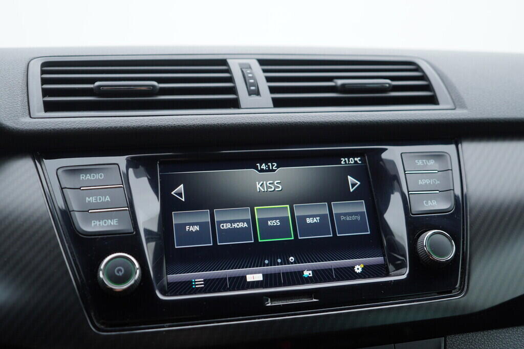 OV190V08383_28.webp_FABIA Monte Carlo 1.0 TSI 81 kW manuál