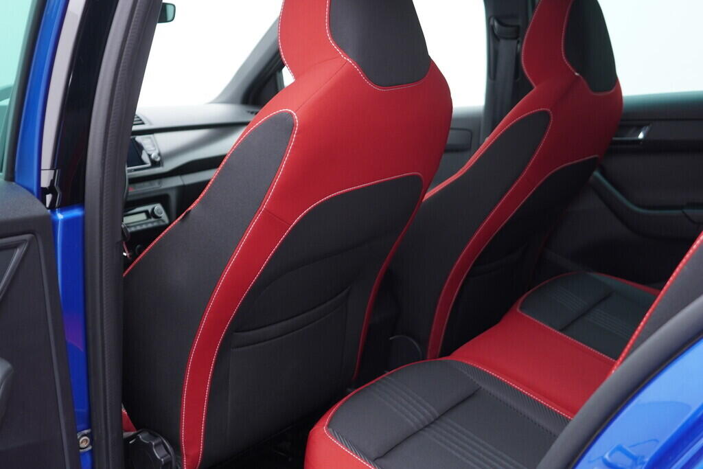 OV190V08383_33.webp_FABIA Monte Carlo 1.0 TSI 81 kW manuál