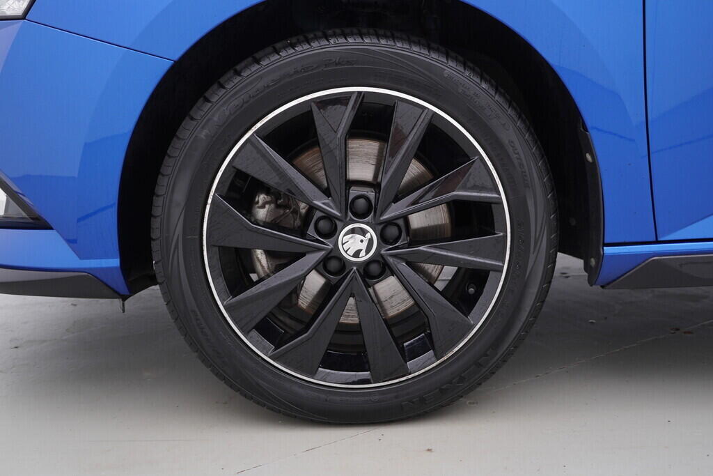 OV190V08383_37.webp_FABIA Monte Carlo 1.0 TSI 81 kW manuál