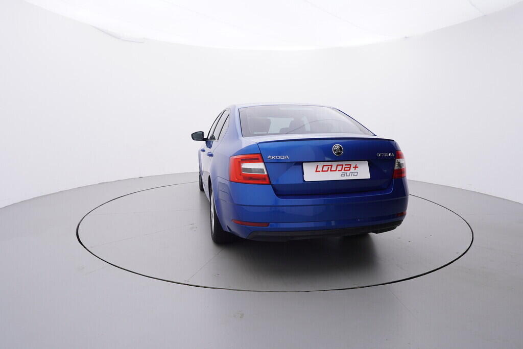 OV190V08390_13.webp_OCTAVIA Ambition Plus 1.0 TSI 85 kW manuál