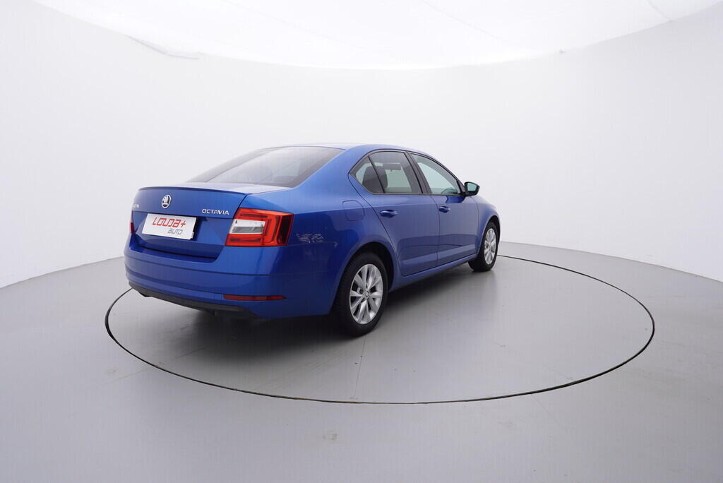 OV190V08390_14.webp_OCTAVIA Ambition Plus 1.0 TSI 85 kW manuál