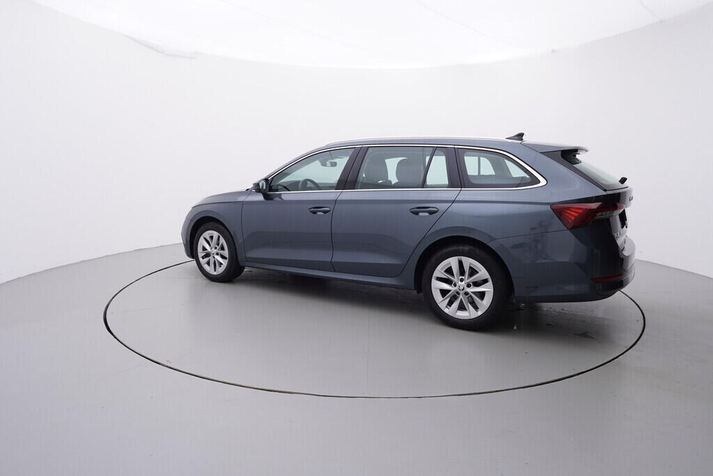 OV190V08392_12.webp_OCTAVIA Style 1.5 TSI 110 kW manuál, DPH