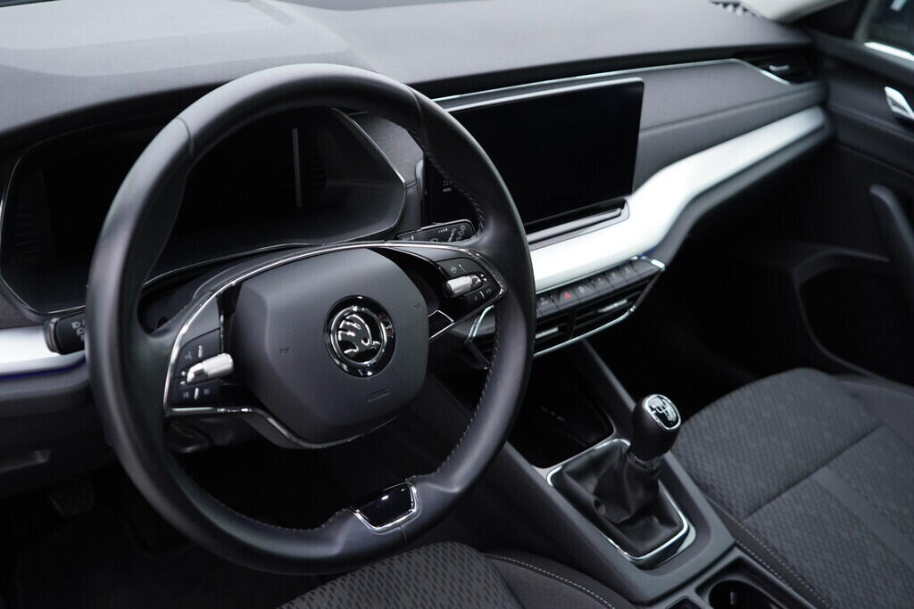 OV190V08392_21.webp_OCTAVIA Style 1.5 TSI 110 kW manuál, DPH