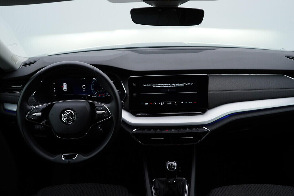 OV190V08392_25.webp_OCTAVIA Style 1.5 TSI 110 kW manuál, DPH