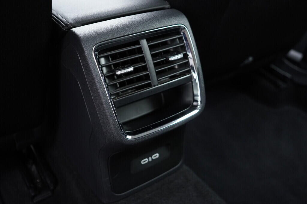 OV190V08392_41.webp_OCTAVIA Style 1.5 TSI 110 kW manuál, DPH