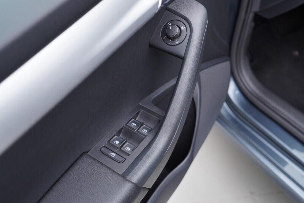 OV190V08393_20.webp_OCTAVIA Ambition 1.0 TSI 85 kW automat