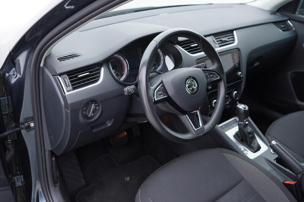 OV190V08393_21.webp_OCTAVIA Ambition 1.0 TSI 85 kW automat