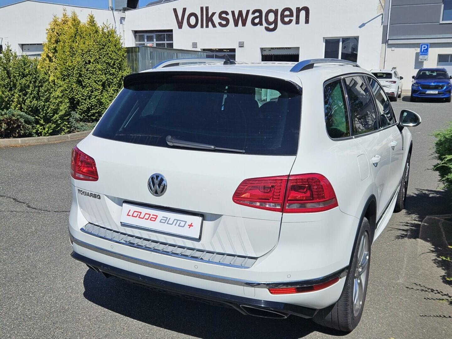 OV190V08397_11.webp_TOUAREG R-LINE 3.0 TDI 193 kW automat, DPH