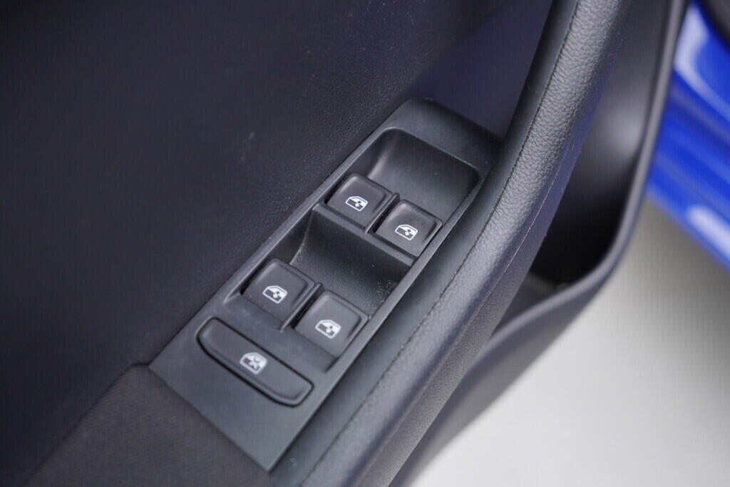 OV190V08402_20.webp_FABIA Style 1.0 TSI 70 kW manuál, DPH