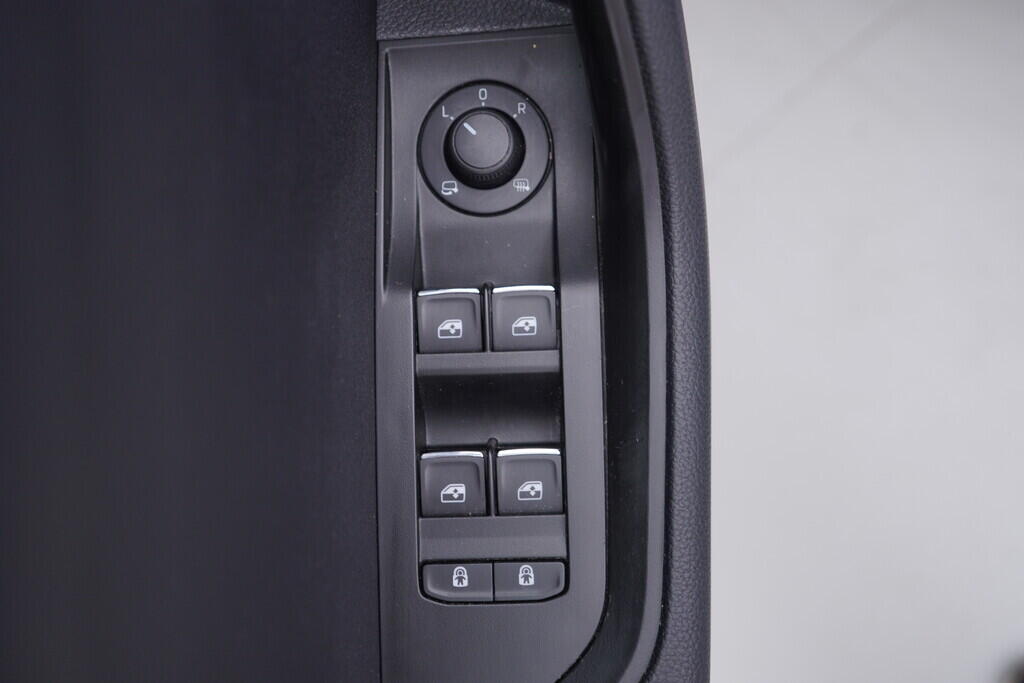 OV190V08409_20.webp_SUPERB Style 2.0 TSI 200 kW automat, DPH