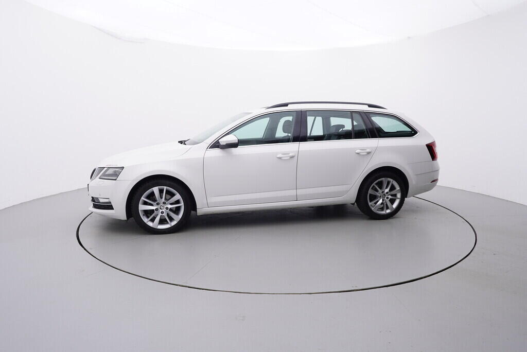 OV190V08412_11.webp_OCTAVIA Style 1.5 TSI 110 kW manuál, DPH
