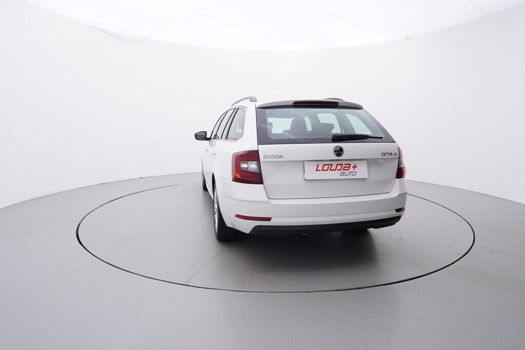 OV190V08412_13.webp_OCTAVIA Style 1.5 TSI 110 kW manuál, DPH