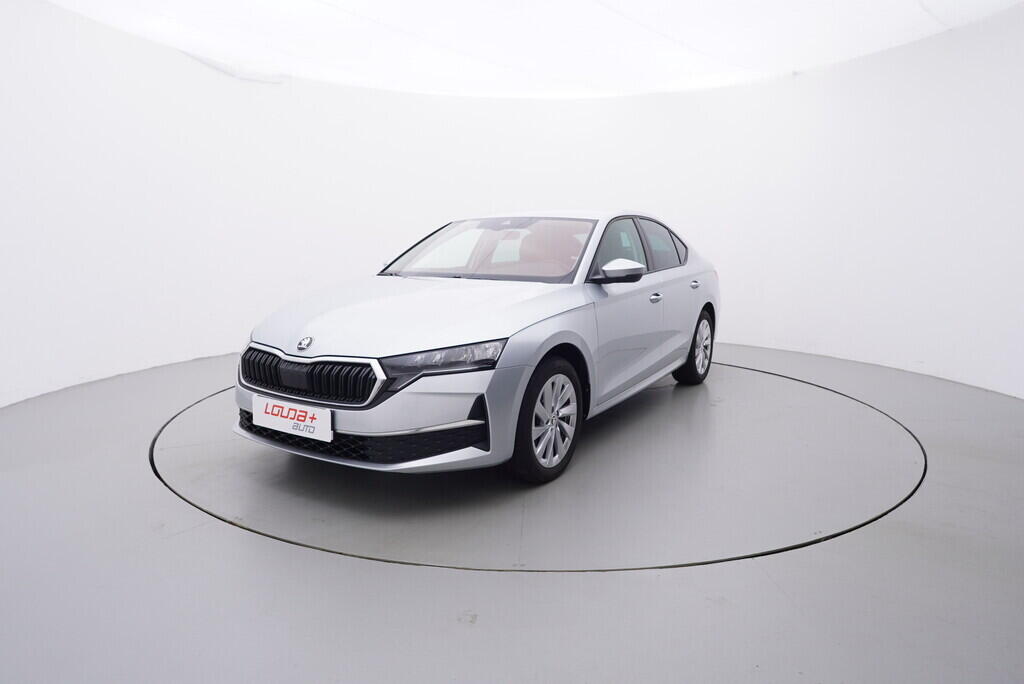 OV190V08415_10.webp_OCTAVIA Selection 1.5 TSI 110 kW manuál, DPH
