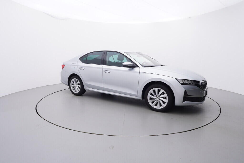 OV190V08415_16.webp_OCTAVIA Selection 1.5 TSI 110 kW manuál, DPH