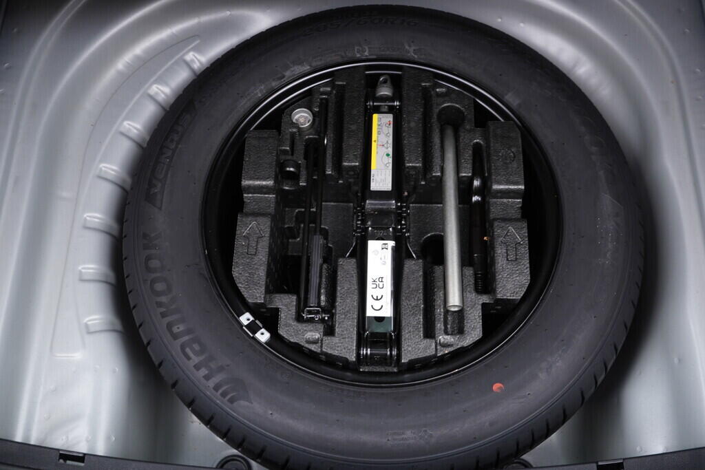OV190V08415_37.webp_OCTAVIA Selection 1.5 TSI 110 kW manuál, DPH