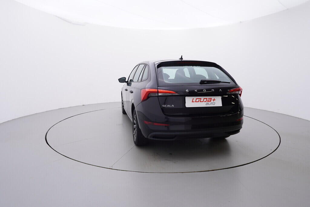 OV190V08416_13.webp_SCALA Ambition 1.0 TSI 81 kW automat, DPH