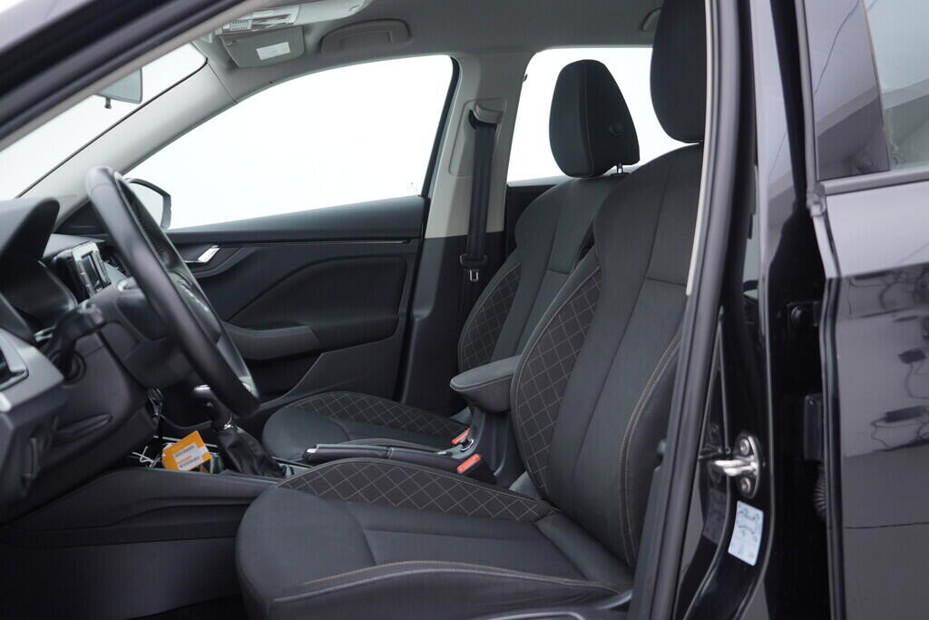 OV190V08416_22.webp_SCALA Ambition 1.0 TSI 81 kW automat, DPH