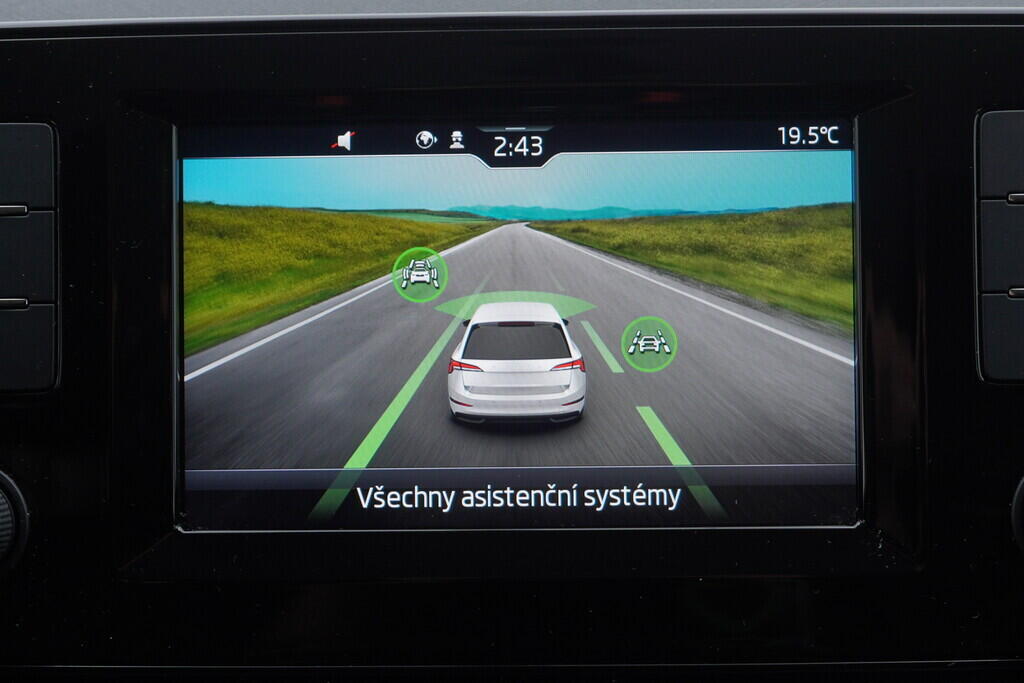 OV190V08416_28.webp_SCALA Ambition 1.0 TSI 81 kW automat, DPH