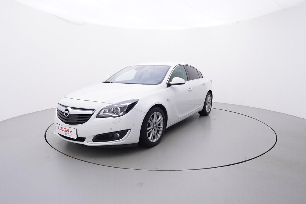 OV190V08422_10.webp_INSIGNIA Cosmo 2.0  120 kW manuál