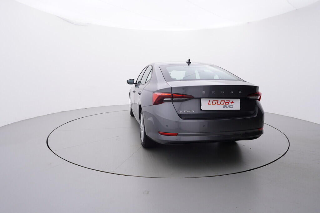 OV190V08425_13.webp_OCTAVIA Ambition 1.5 TSI 110 kW manuál, DPH