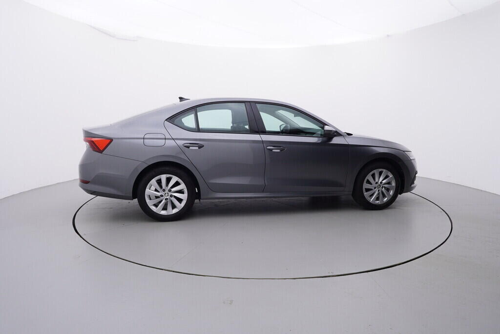 OV190V08425_15.webp_OCTAVIA Ambition 1.5 TSI 110 kW manuál, DPH