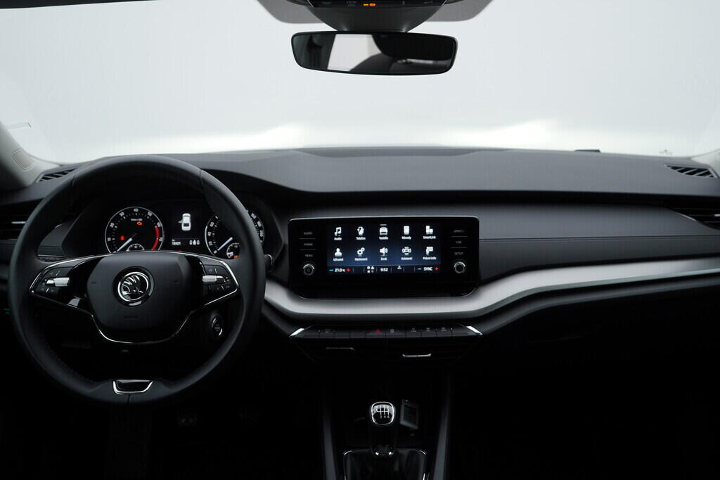 OV190V08425_27.webp_OCTAVIA Ambition 1.5 TSI 110 kW manuál, DPH