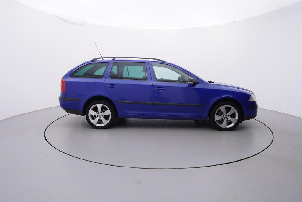 OV190V08426_15.webp_OCTAVIA Elegance 2.0 TDI 103 kW manuál