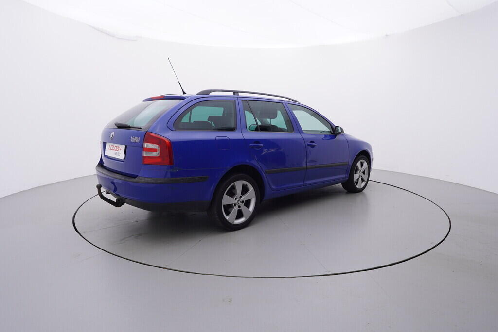 OV190V08426_16.webp_OCTAVIA Elegance 2.0 TDI 103 kW manuál