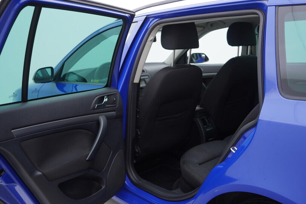 OV190V08426_30.webp_OCTAVIA Elegance 2.0 TDI 103 kW manuál