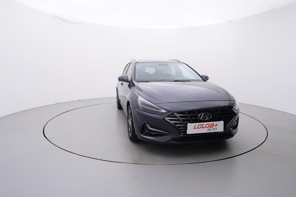 OV190V08431_17.webp_I30 Smart nav 1.5  117 kW manuál