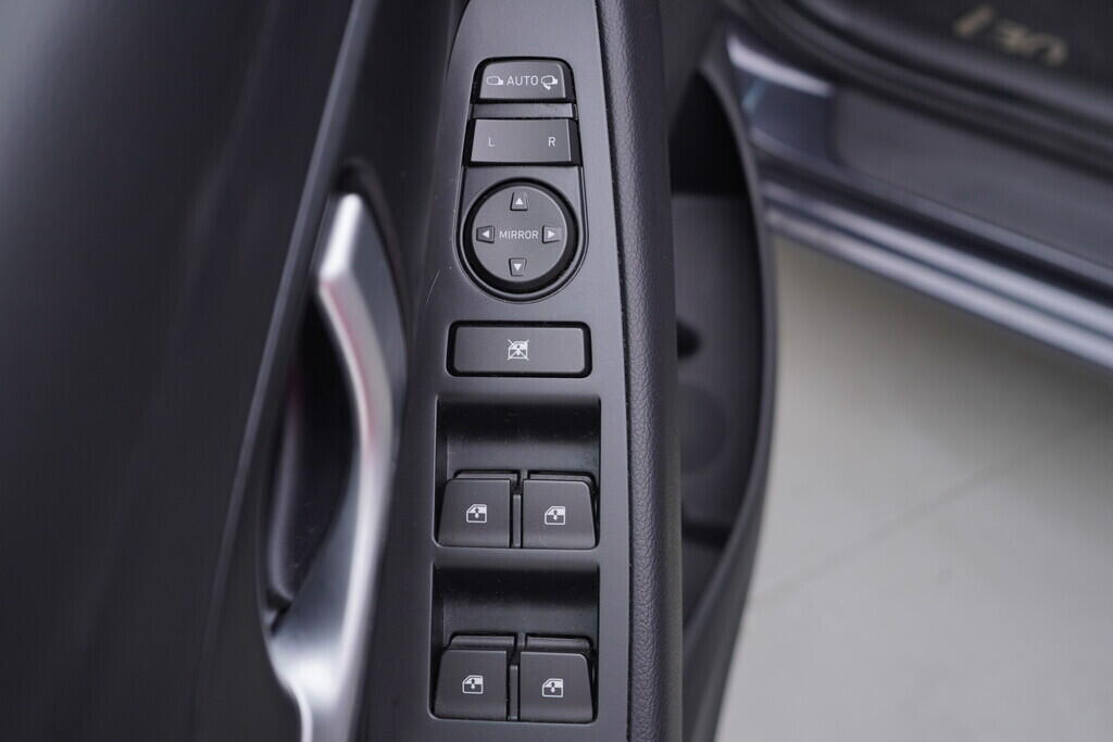 OV190V08431_20.webp_I30 Smart nav 1.5  117 kW manuál